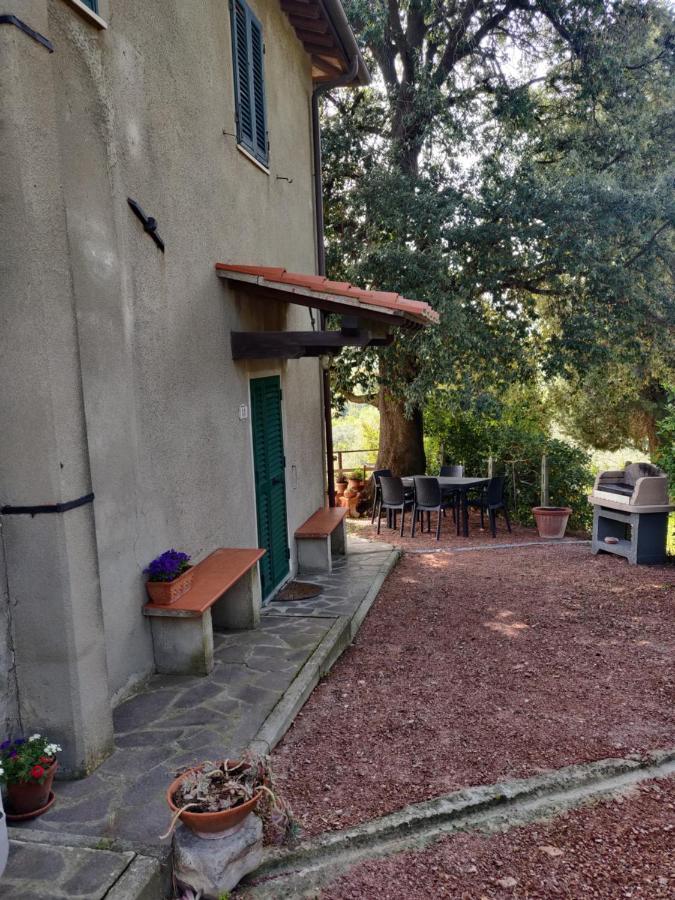 Il Rusticano Chianni Buitenkant foto