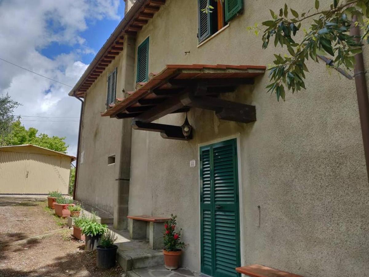 Il Rusticano Chianni Buitenkant foto